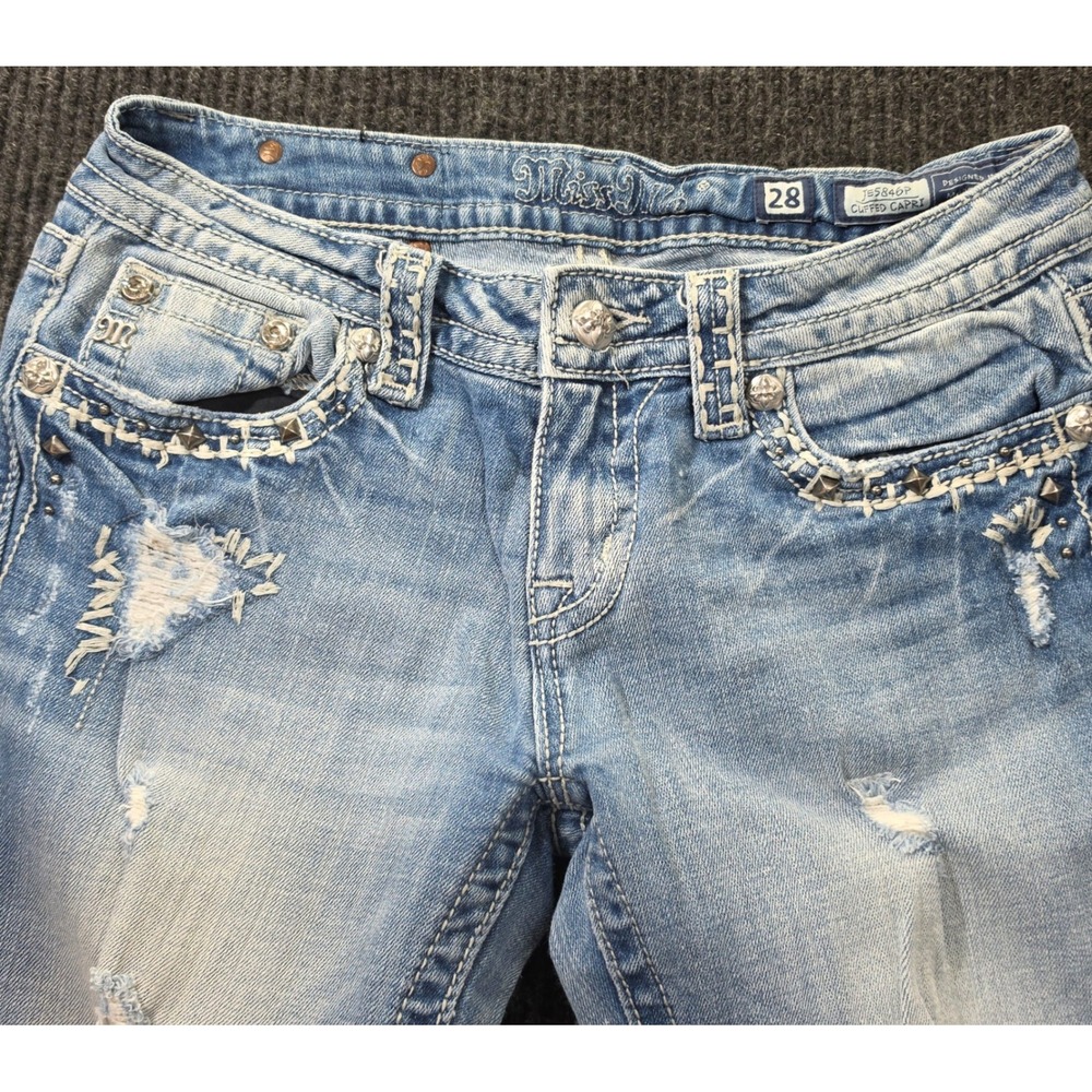 Miss Me Cuffed Capri Jeans Womens 28 Blue Excellent Distressed Studded JE5846P